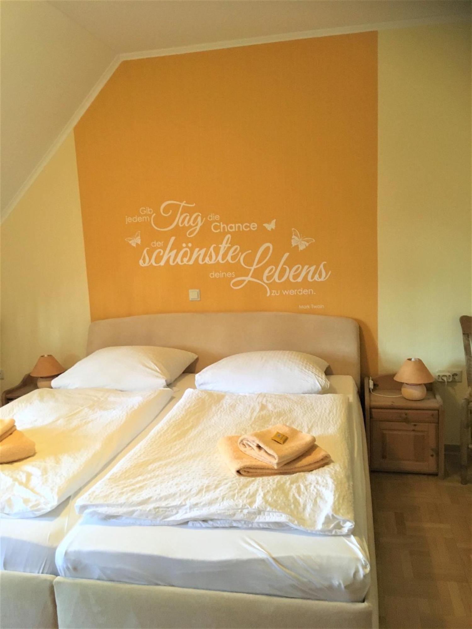 Waldgasthof Roeckers-Ferienwohnung Hahnenkrai 메펜 외부 사진